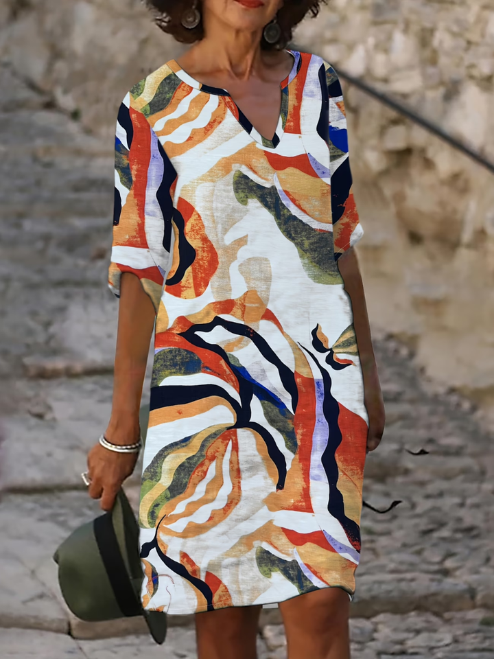 Cecilia | Short Dress with V-Neck Print