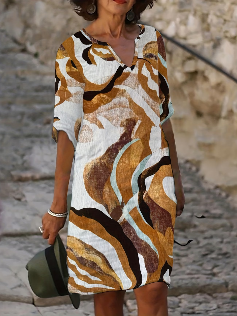 Cecilia | Short Dress with V-Neck Print