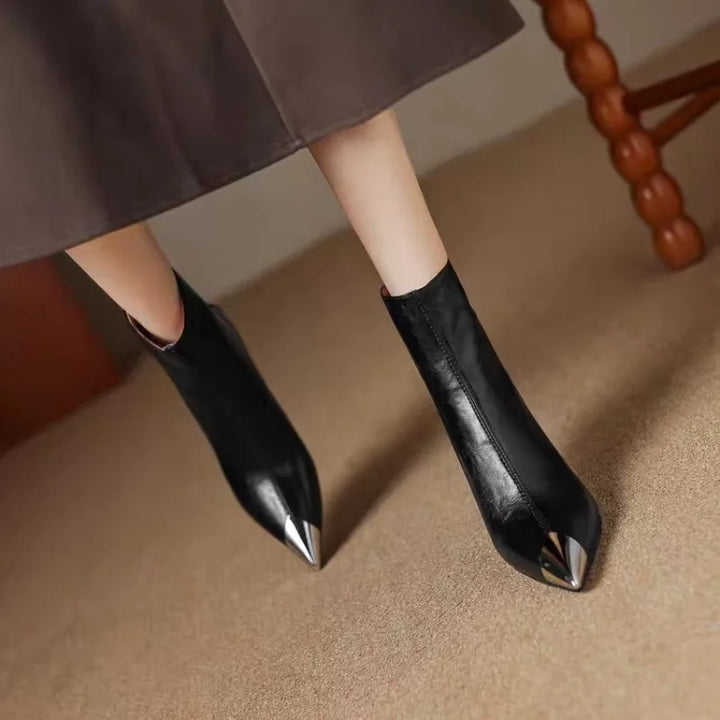 Vivian | Pointed Toe Fall Ankle Boots