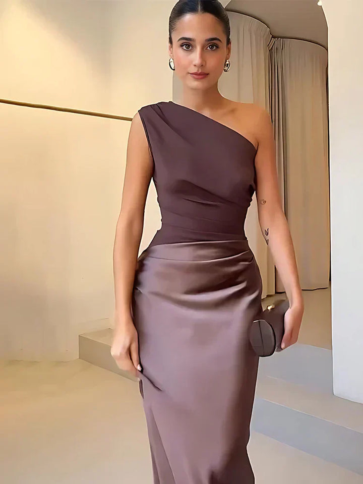 Violet & Grace™ | Maxi Dress with a Guilt in Satin