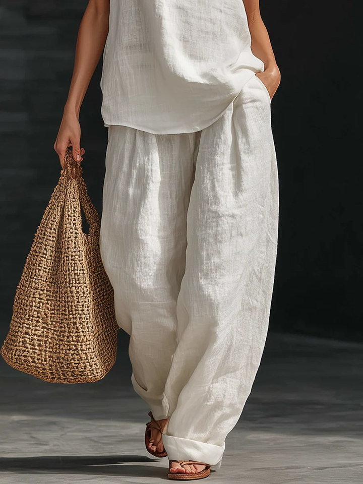 Zoë™ – Sleeveless Top and Wide Pants